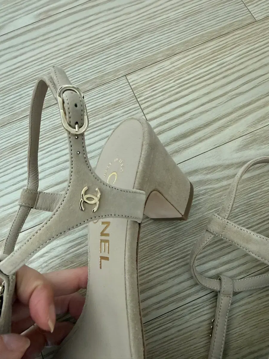 thumbnail-7
